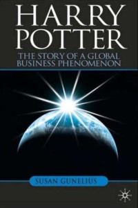 Harry Potter : The Story of a Global Business Phenomenon